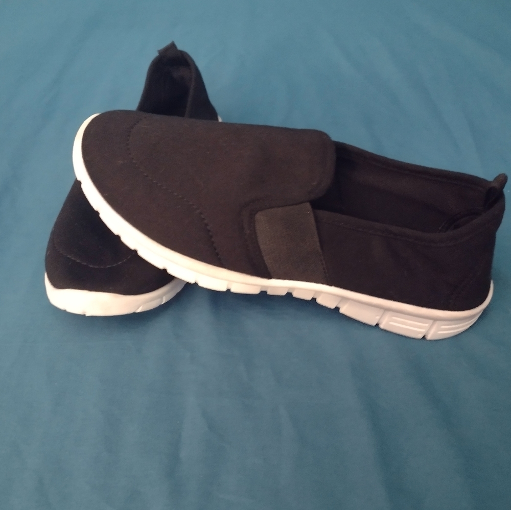 NWOT Take a Walk Women's Black Stretch Slip On Athletic Shoes with White Soles - Picture 14 of 15